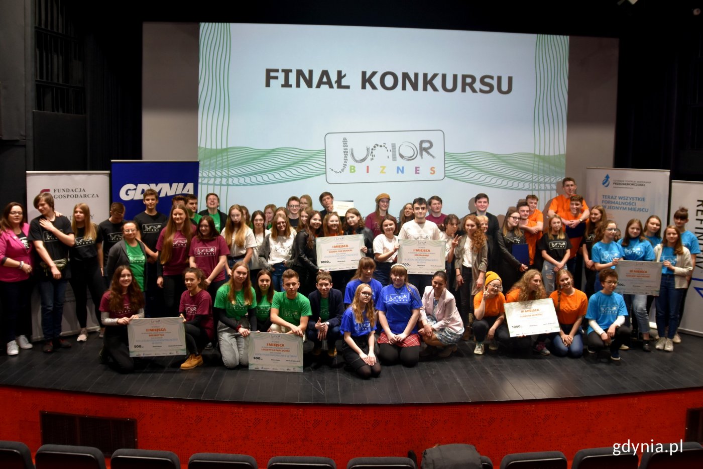 Finaliści czwartej edycji konkursu Junior Biznes /fot. Paweł Kukla