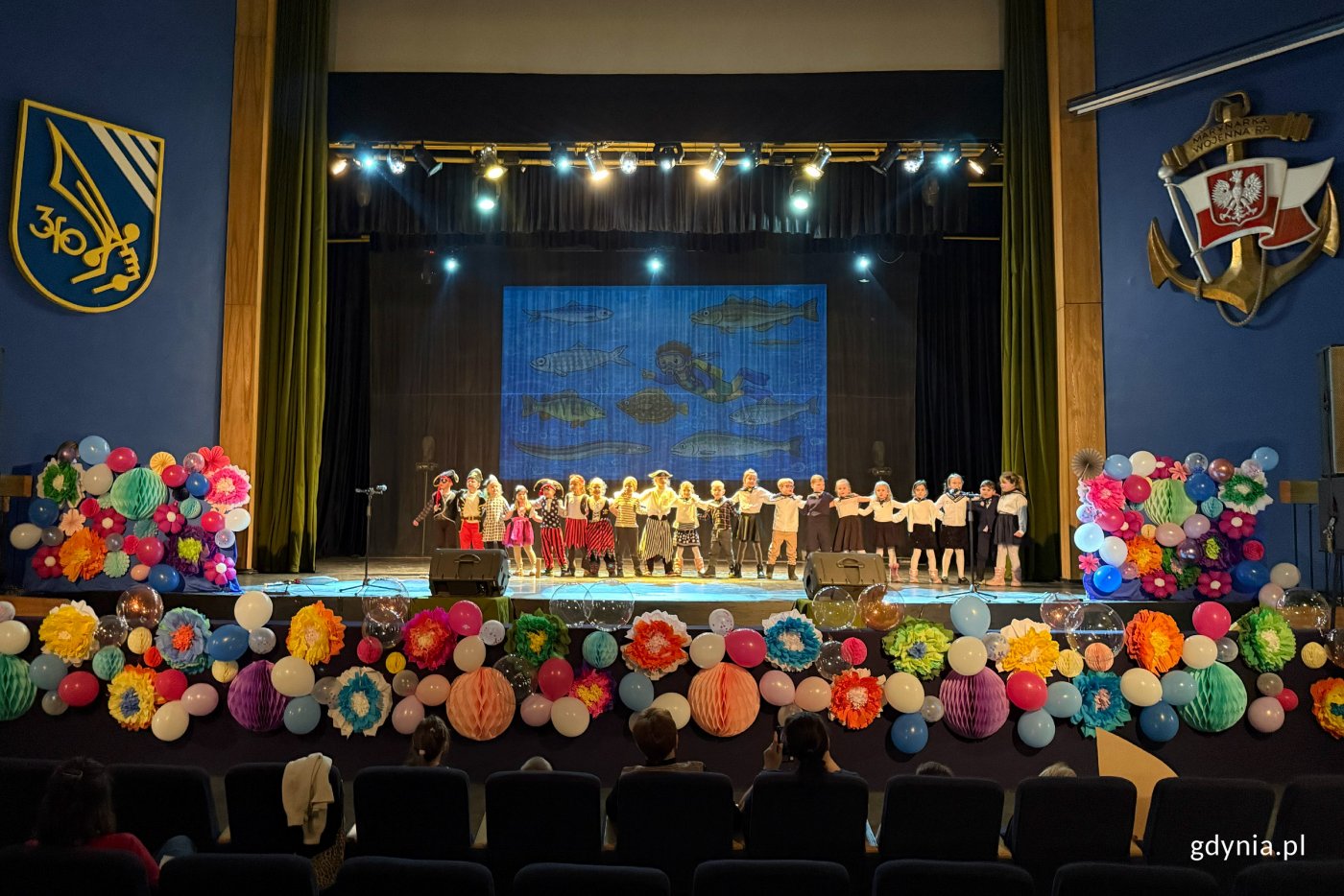 Ahoj, Gdynio! Przedszkolaki świętowały 100. urodziny miasta. Na zdjęciu występ dzieci z Przedszkola nr 60 (fot. Katarzyna Balcerzak)