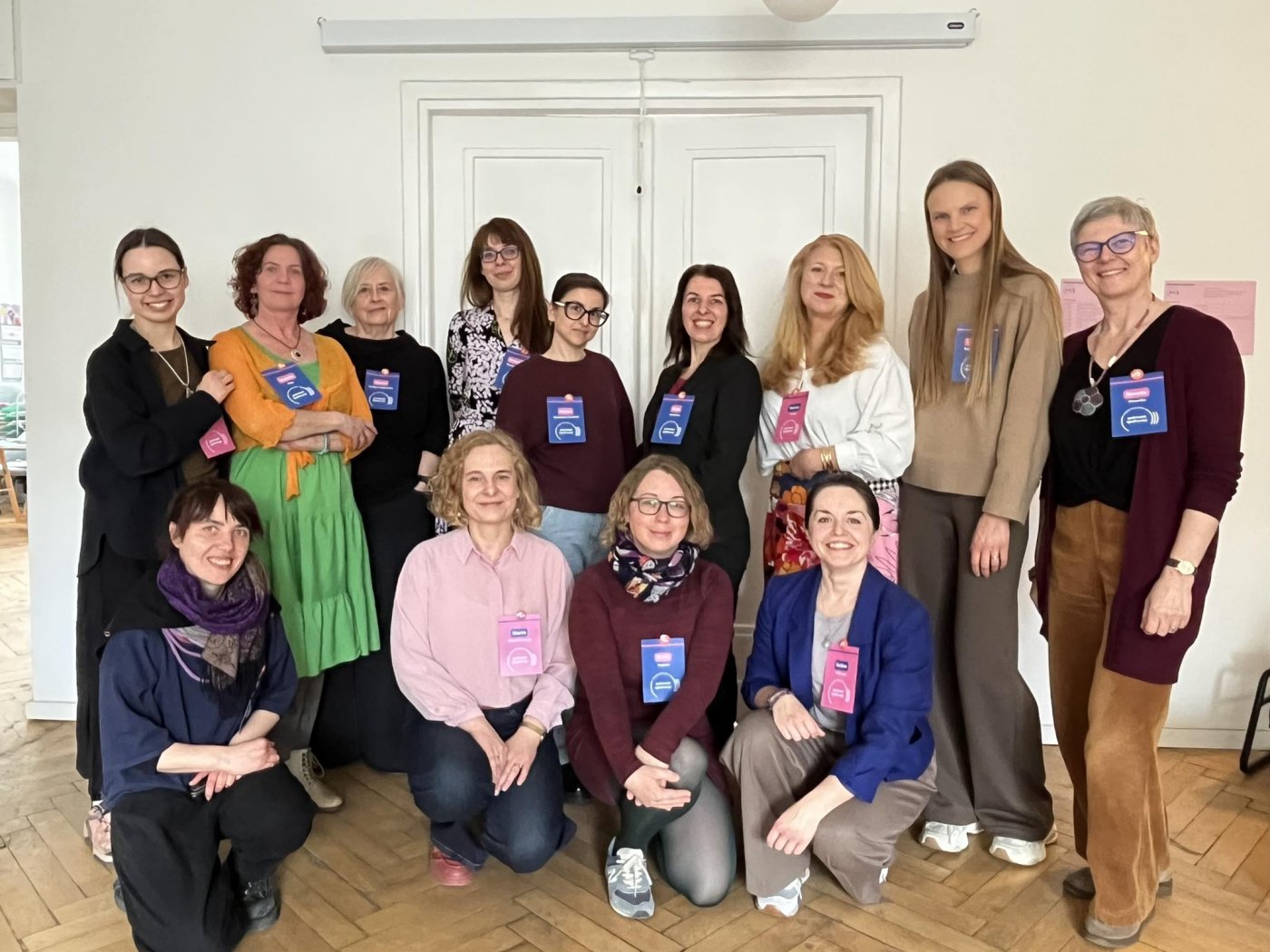 Osoby biorące udział w programie szkoleniowo-wdrożeniowym dotyczącym patronatu społecznego (fot. Towarzystwo Inicjatyw Twórczych „ę”)