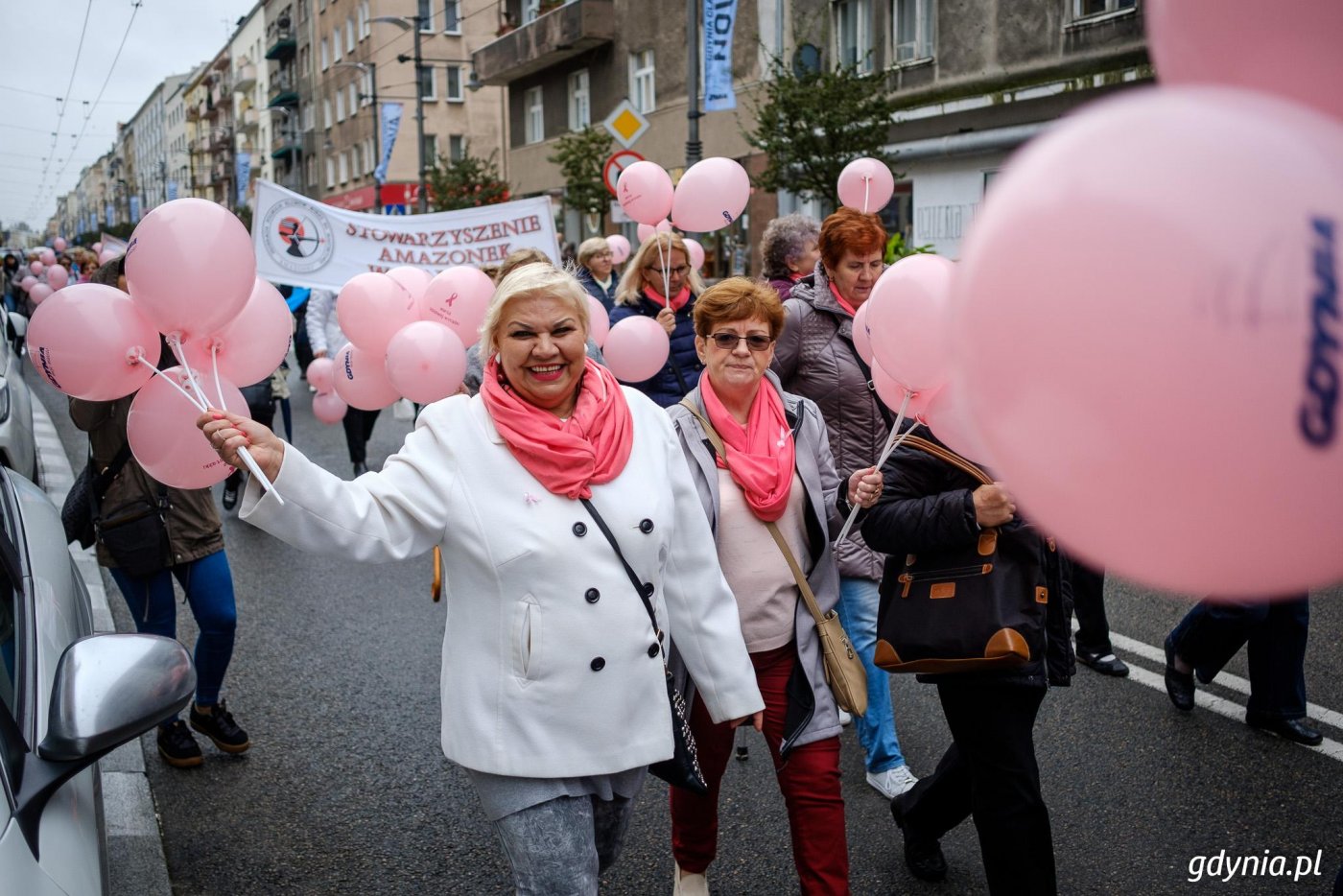 Marsz Rózowej Wstążki przejdzie ulicami Gdyni po raz 21. // fot. Dawid Linkowski