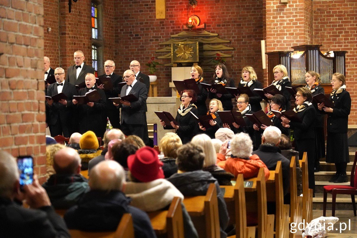 Jubileuszowy koncert Chóru Mieszanego „Symfonia” (fot. Magda Śliżewska)