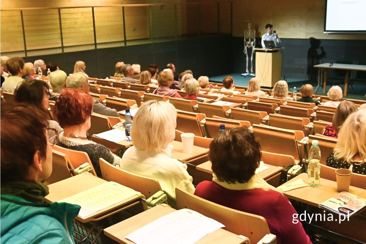 Konferencja zgromadziła wielu uczestników (fot. Jakub Winiewski)
