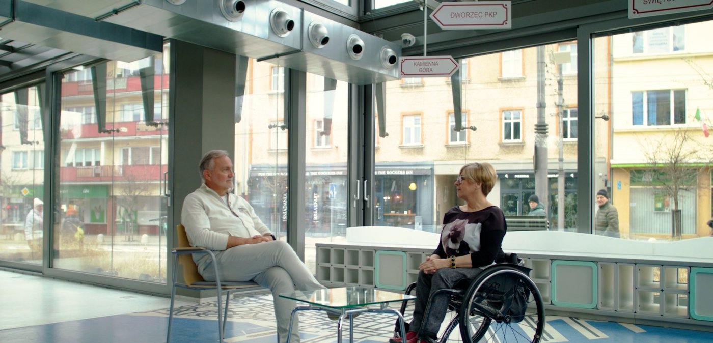 „Osobiste rozmowy o Gdyni”: prezydent Wojciech Szczurek i Beata Wachowiak-Zwara, pełnomocniczka prezydenta Gdyni ds. osób z niepełnosprawnością