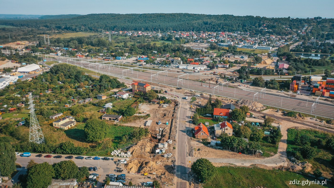 widok z góry na prace na ul. Puckiej