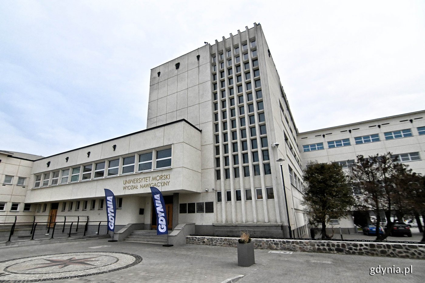 Budynek Wydziału Nawigacyjnego Uniwersytetu Morskiego w Gdyni (fot. Michał Puszczewicz, archiwum)