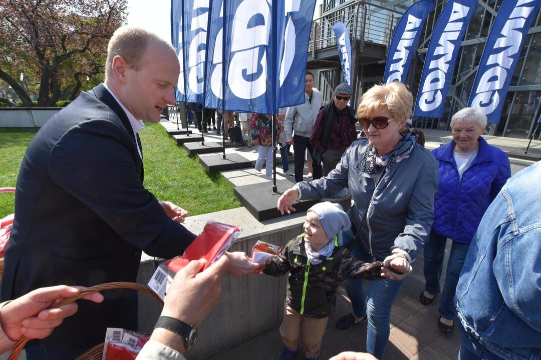 Tydzień z biało-czerwoną flagą w Radiu Gdańsk // fot. Lechosław Dzierżak