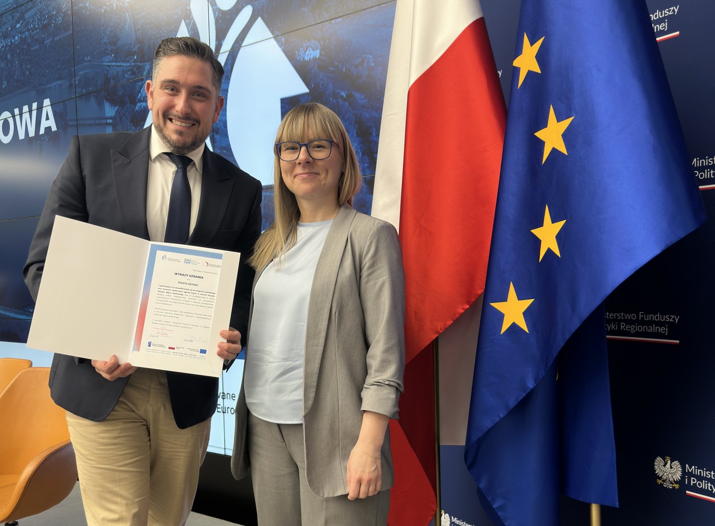 Maciej Kochanowski, dyrektor LIS oraz Joanna Wasilewska, naczelniczka Wydziału Spraw Społecznych UMG //fot. MFiPR