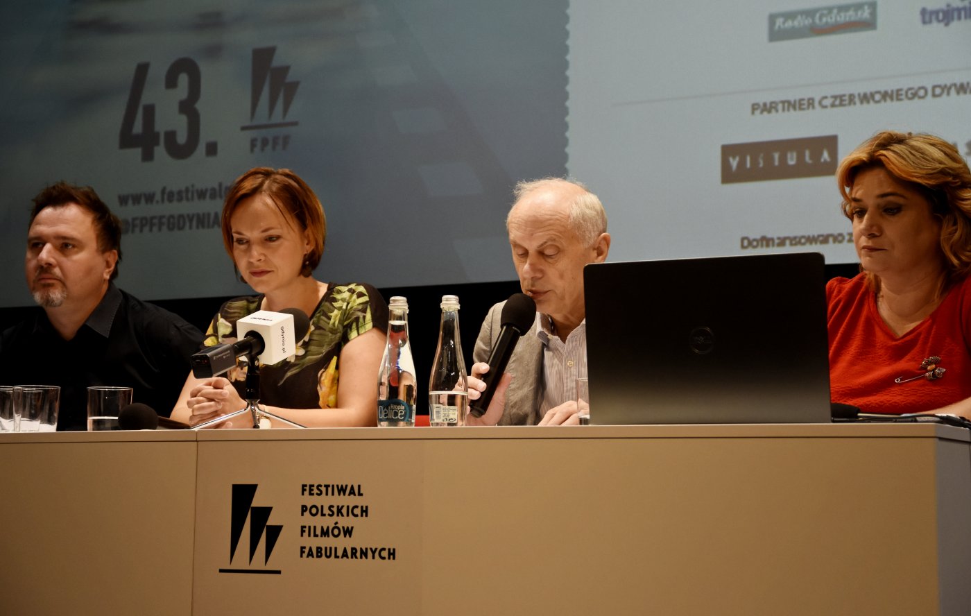 Konferencja przed 43. Festiwalem Polskich Filmów Fabularnych, od lewej: Jerzy Rados - zastępca dyrektora Gdyńskiej Szkoły Filmowej, Maja Wagner - pełnomocnik prezydenta Gdyni ds. kultury, Leszek Kopeć - dyrektor FPFF i Anna Wróblewska - rzecznik prasowy FPFF, fot. Kamil Złoch