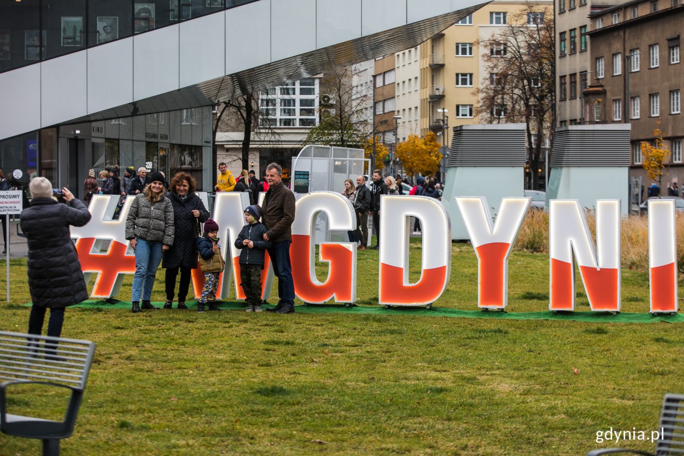 Gdynianie z entuzjazmem celebrowali Święto niepodległości i chętnie korzystali z przygotowanych atrakcji // fot. Karol Stańczak