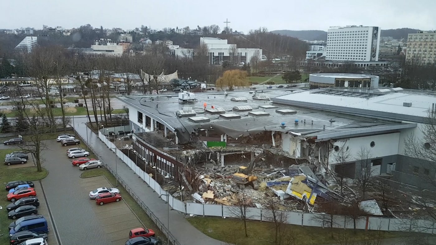 Rozpoczęła się rozbiórka budynku po dawnym Centrum Gemini, fot. Marcin Mielewski