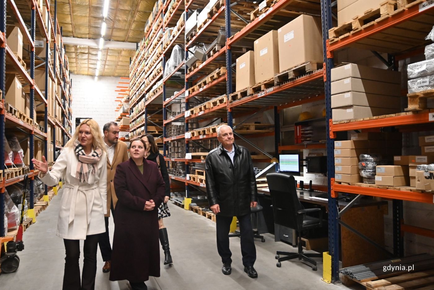 Na zdjęciu: prezydent Gdyni Aleksandra Kosiorek, wiceprezydent Gdyni Tomasz Augustyniak, prezes Klimawent Joanna Koniarek-Majkowska, właściciel Klimawent Janusz Kaszyński (fot. Magdalena Starnawska)