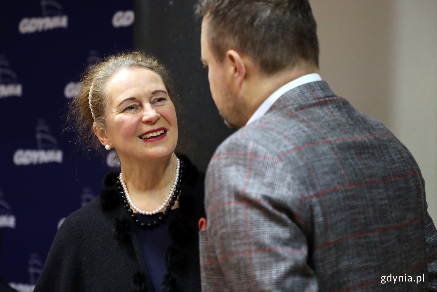 Marii Yrjö-Koskinen podczas rozmowy z wiceprezydentem Markiem Łucykiem / fot.gdynia.pl 