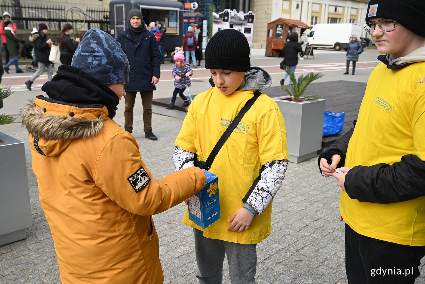 W ten weekend na ulicach będzie można ponowanie spotkać wolontariuszy w żółtych koszulkach (fot. Michał Puszczewicz/archiwum)
