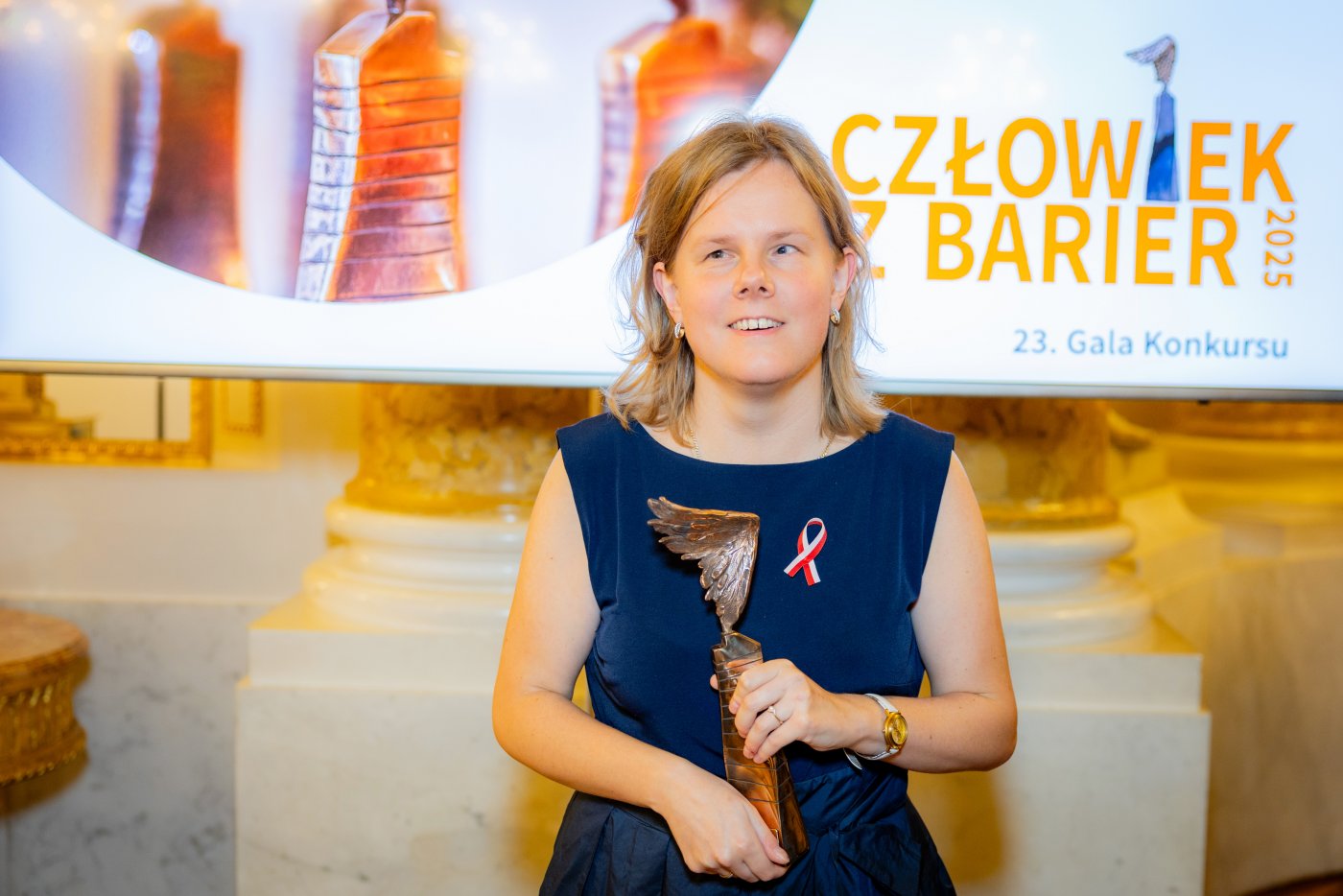 Izabela Dłużyk podczas gali konkursu „Człowiek Bez Barier” (fot. Marta Kuśmierz/Integracja)