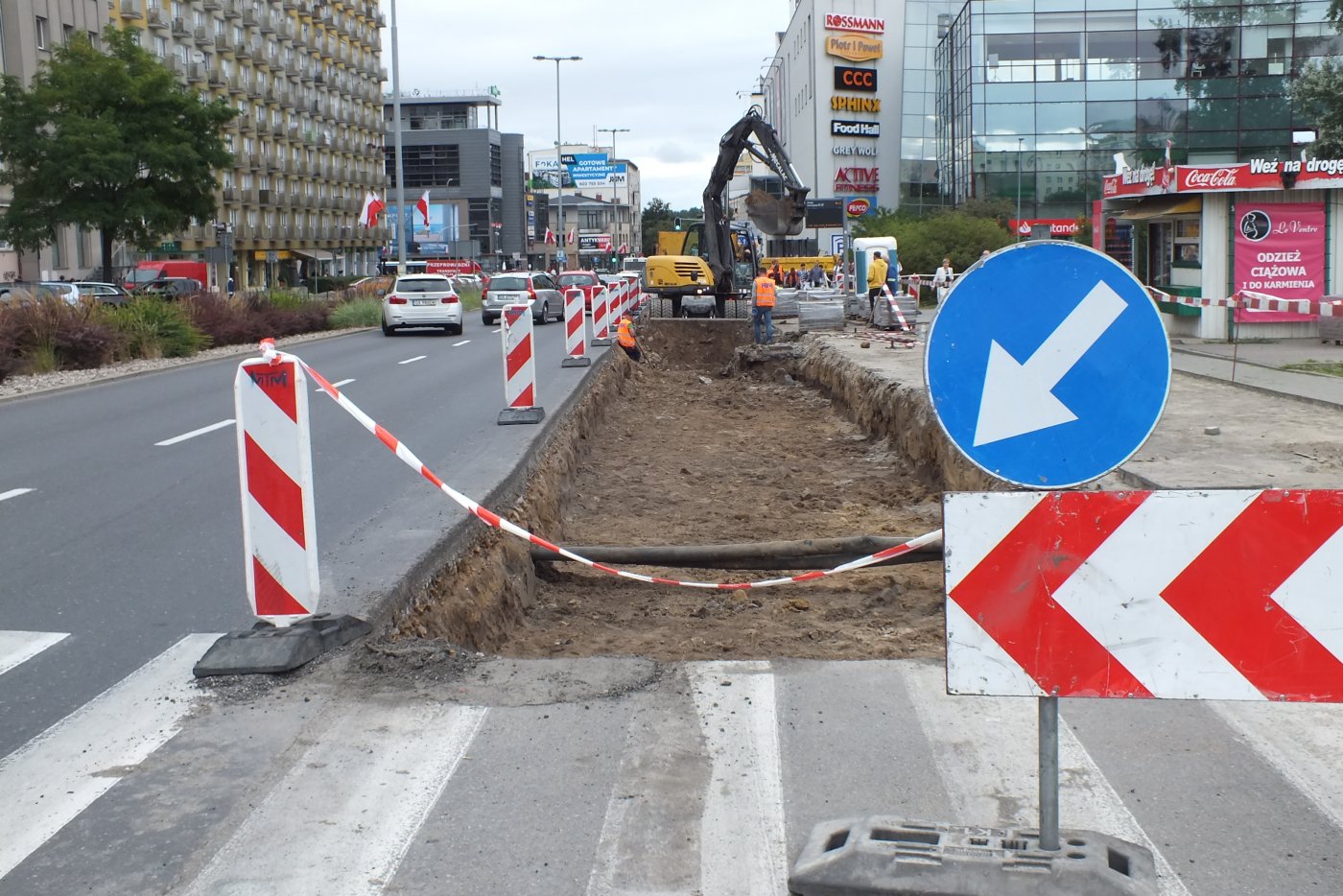 Trwają prace modernizacyjne zatoki przystankowej przy ulicy Władysława IV na wysokości Centrum Handlowego 