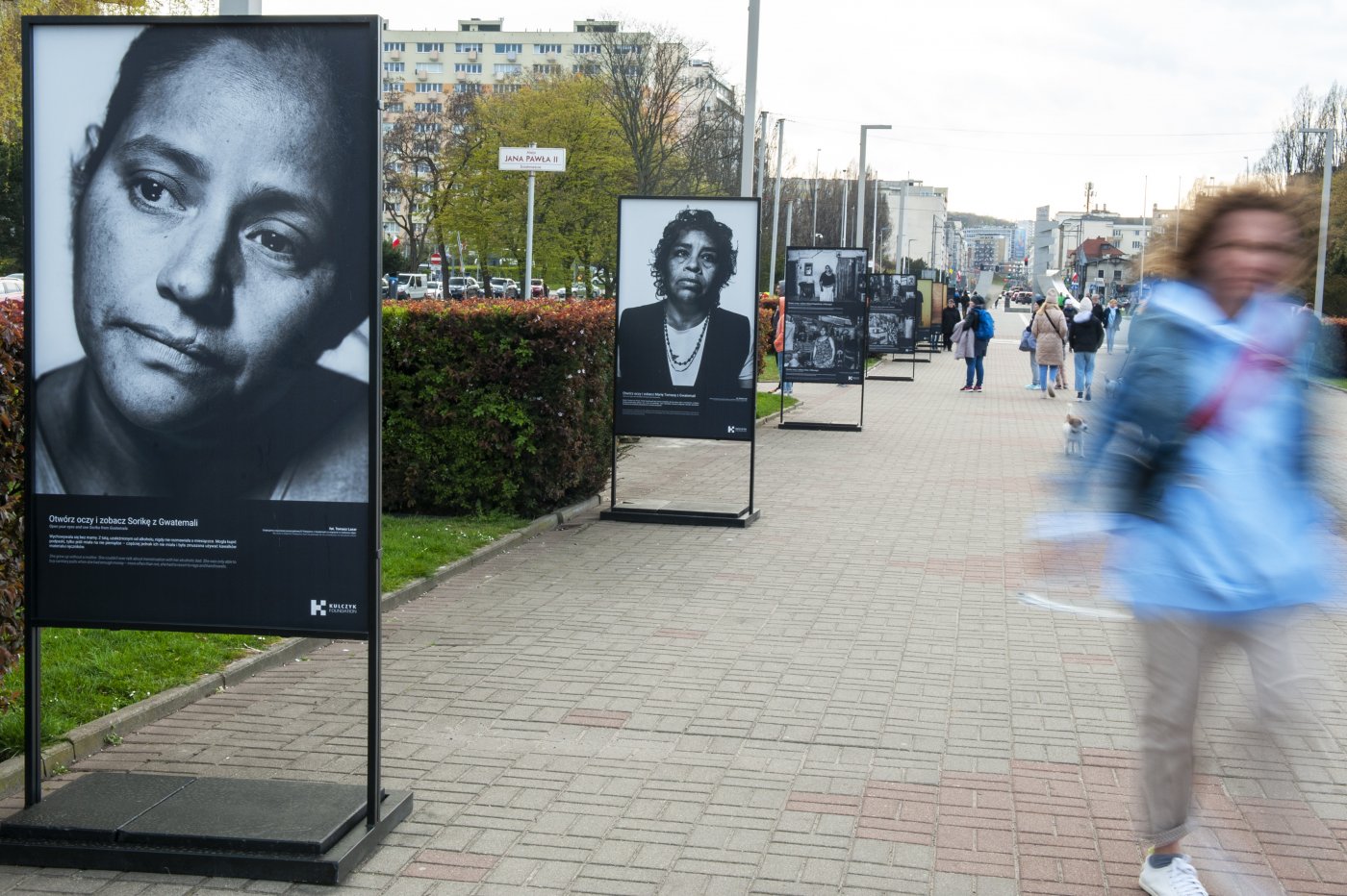 Wystwa prezentowana jest na skwerze Kościuszki w Gdyni. Można ją oglądać do 31 maja // fot. materiały prasowe organizatora