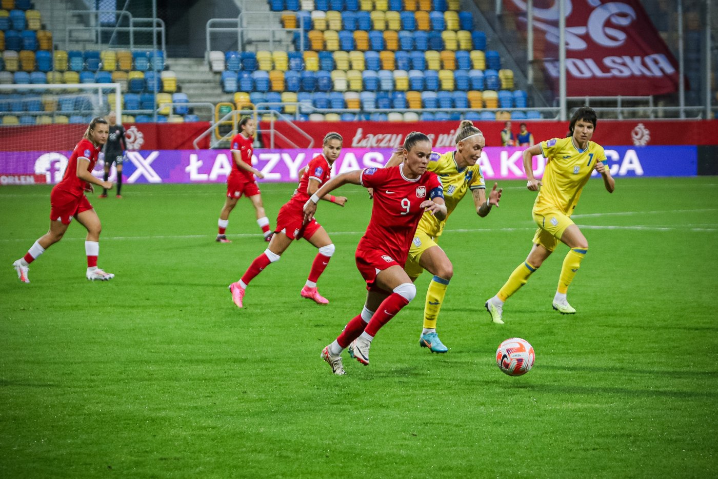 Mecz Polska Ukraina w kobiecej piłce nożnej (fot. Wojciech Szymański)