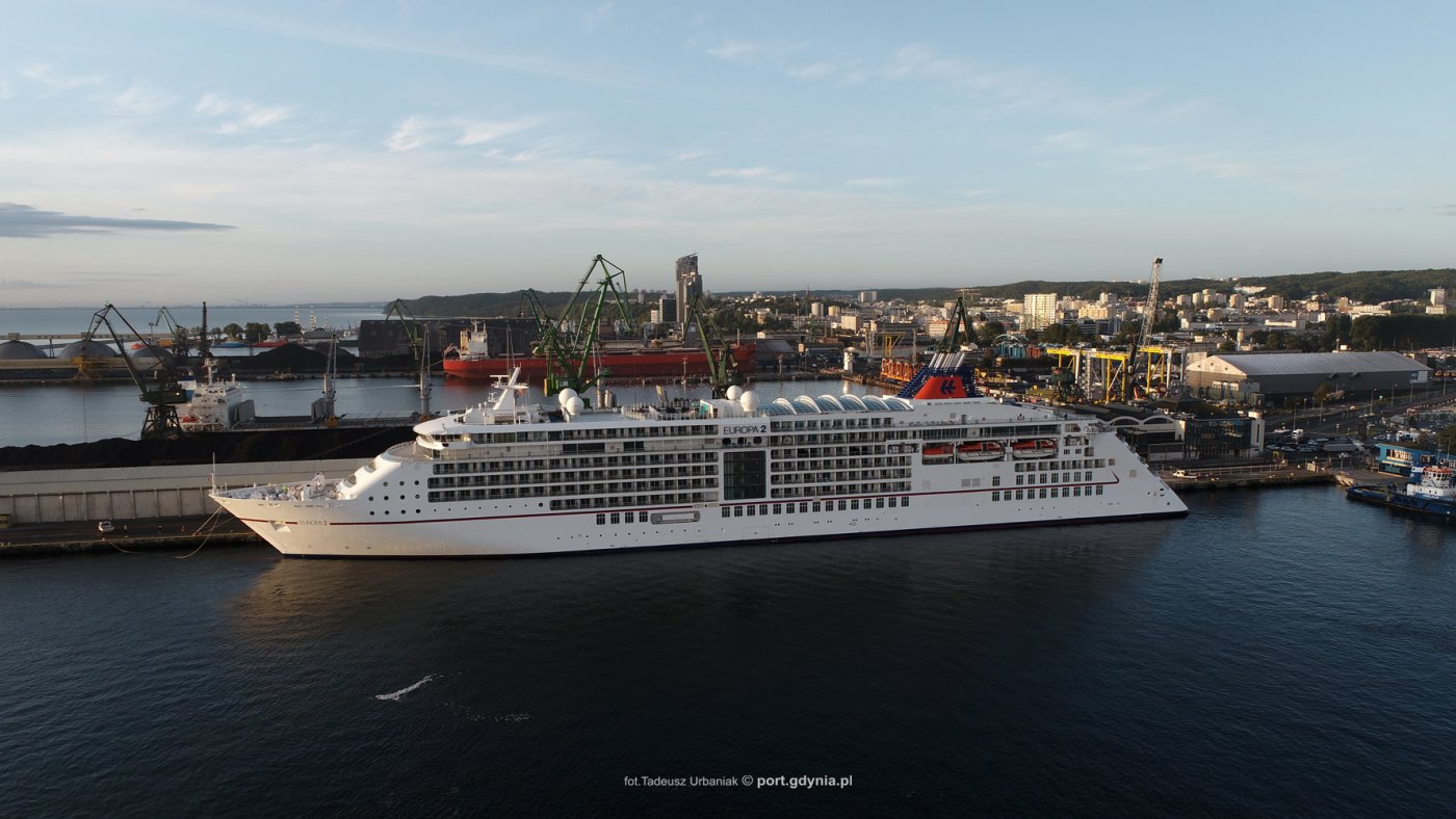 Statek MS Europa 2 przy nabrzeżu Francuskim w Gdyni // fot. Tadeusz Urbaniak/ Port Gdynia