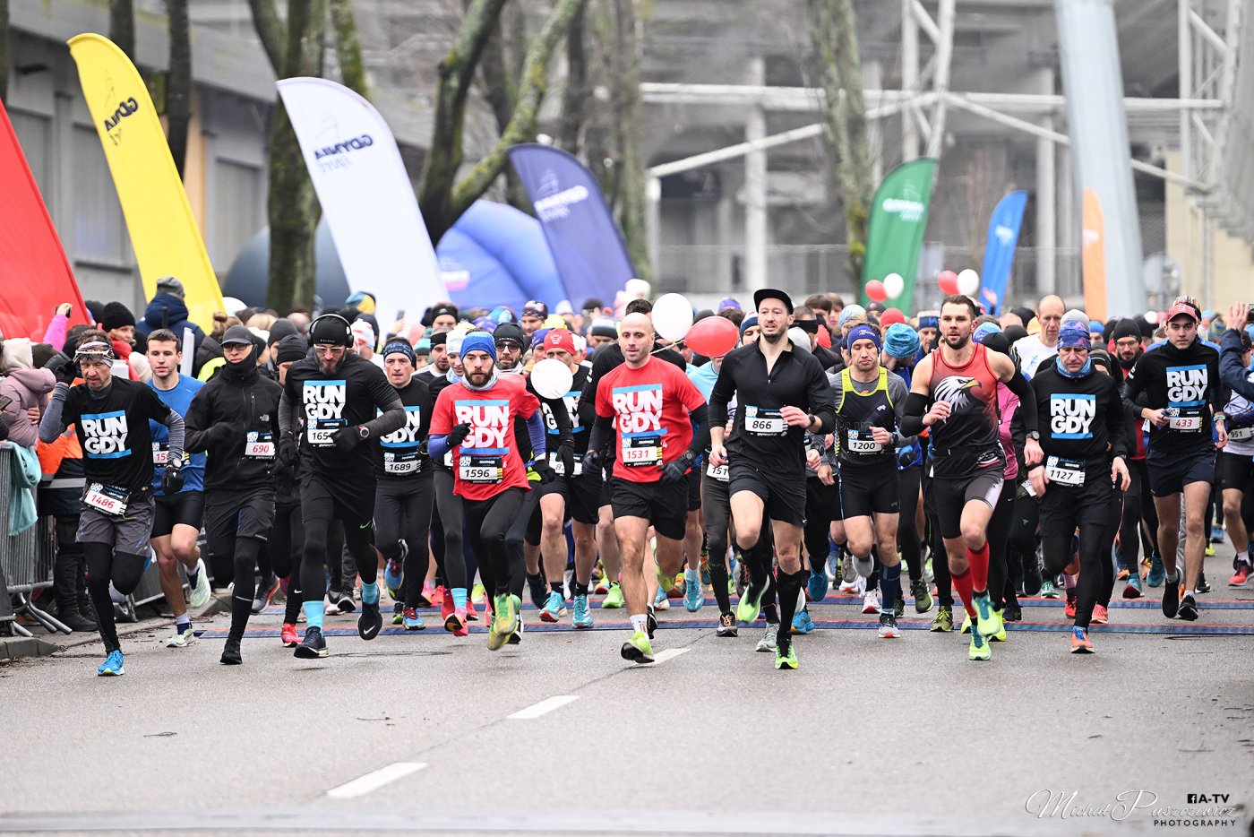 Start Biegu Urodzinowego Gdyni (fot. Michał Puszczewicz)