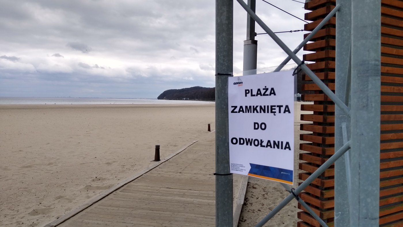 Plaża zamknięta do odwołania // fot. gdynia.pl