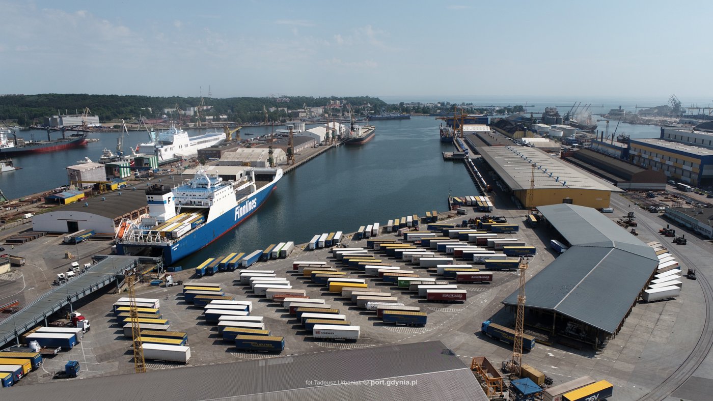 Nowy terminal dla statków ro-ro powstanie na terenie zasypanego Basenu V, fot. Port Gdynia / Tadeusz Urbaniak
