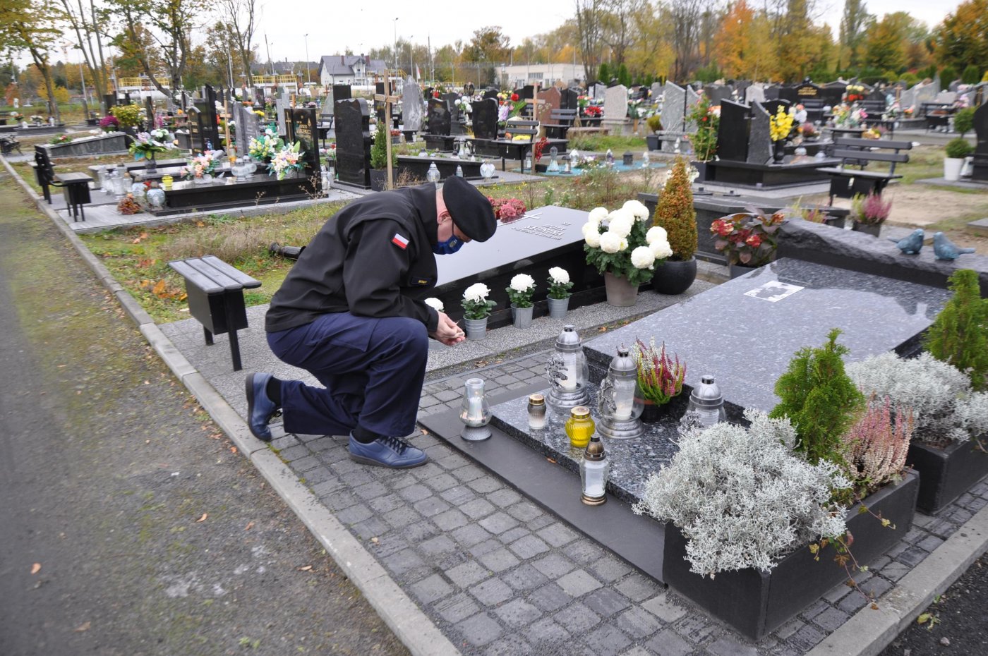 Akademia Marynarki Wojennej troską objęła mogiły zasłużonych żołnierzy, obrońców Wybrzeża i byłych komendantów uczelni // fot. materiały AMW w Gdyni
