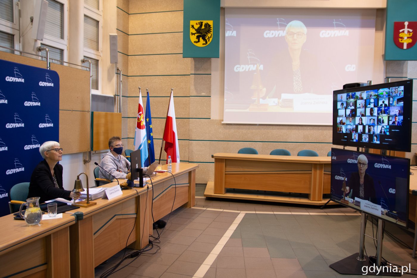XXVI sesja Rady Miasta Gdyni odbywa się on-line. Transmisja dostępna jest na stronie Gdynia.pl oraz w portalu eSesja.tv // fot. Sławomir Okoń