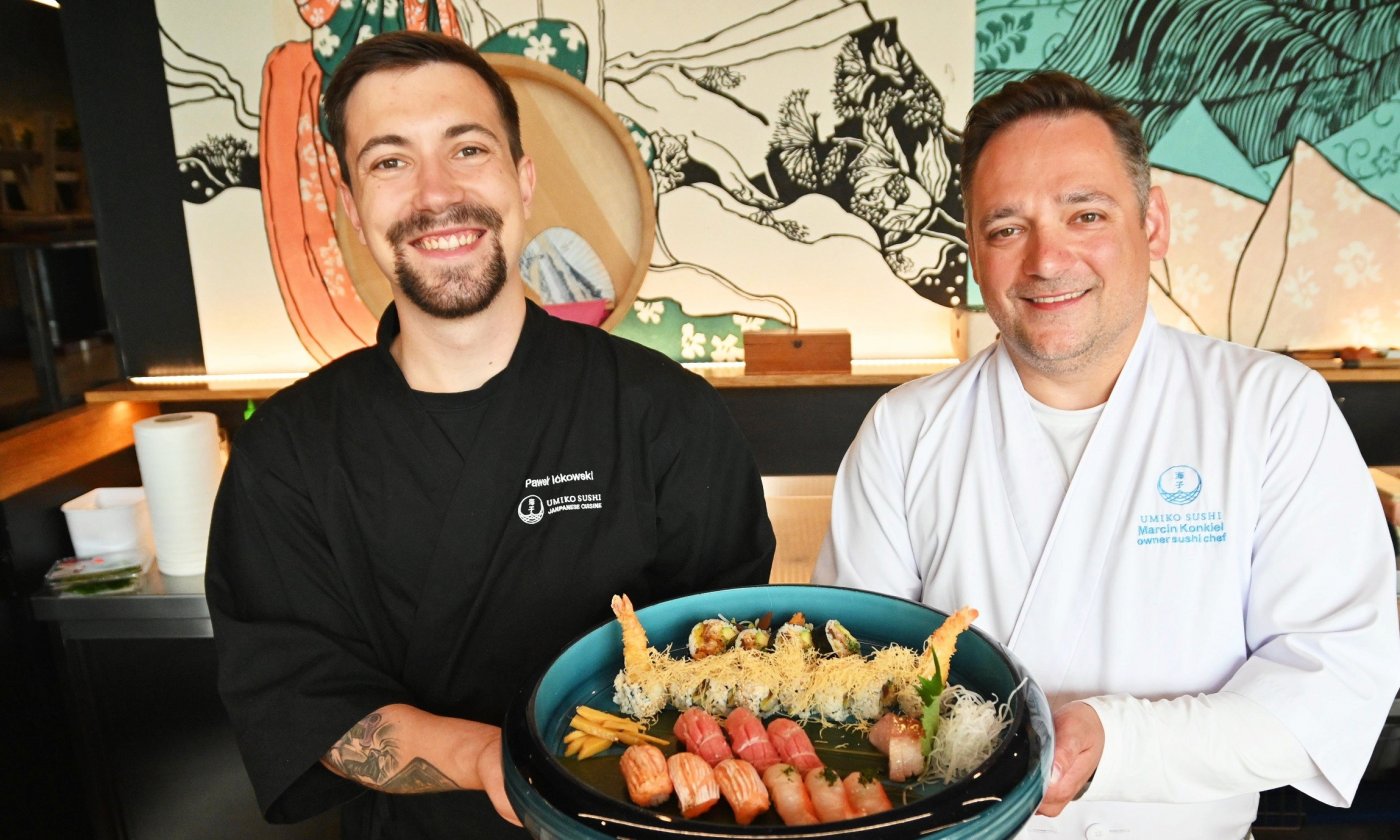 Umiko Sushi w Gdyni. Na zdjęciu od lewej Paweł Ićkowski, sushi chef i szef kuchni w Umiko Sushi oraz współwłaściciel Umiko Sushi i szef baru, Marcin Konkiel. Fot. Zygmunt Gołąb 