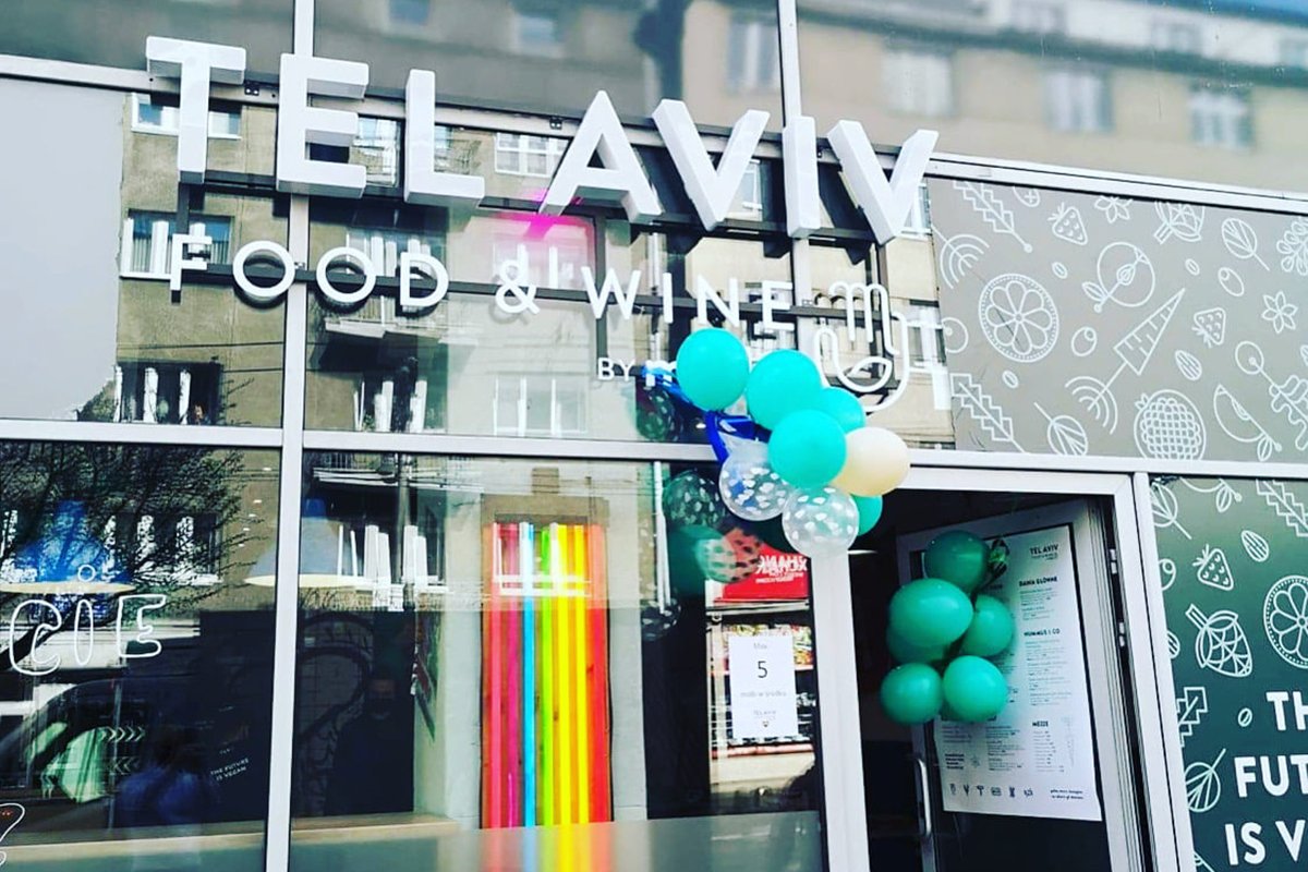 Restauracja Tel Aviv Urban Food na ul. Świętojańskiej 51. Źródło: www.facebook.com/telaviv.gdynia
