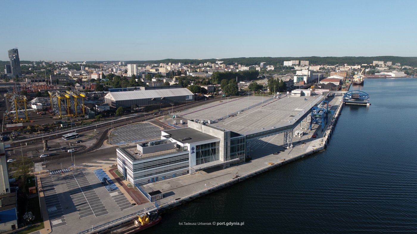 Nowy terminal promowy znajduje się przy nabrzeżu Polskim. Już w styczniu ma obsłużyć pierwszych pasażerów, fot. Tadeusz Urbaniak / mat. prasowe Portu Gdynia