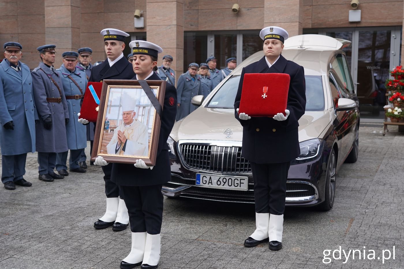 Uroczystości odbyły się z asystą honorową Marynarki Wojennej (fot. Magdalena Starnawska)