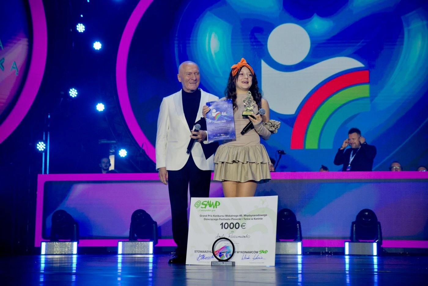 Amelia Razumienko z Młodzieżowego Domu Kultury z Grand Prix 46. Międzynarodowego Festiwalu Piosenki i Tańca w Koninie (mat. prasowe organizatora festiwalu)