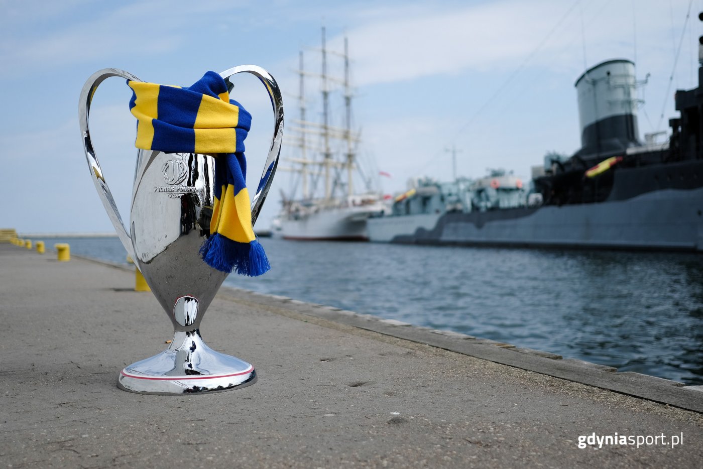 Czy piłkarze Arki Gdynia ponownie wzniosą trofeum za zdobycie Pucharu Polski? / fot.gdyniasport.pl