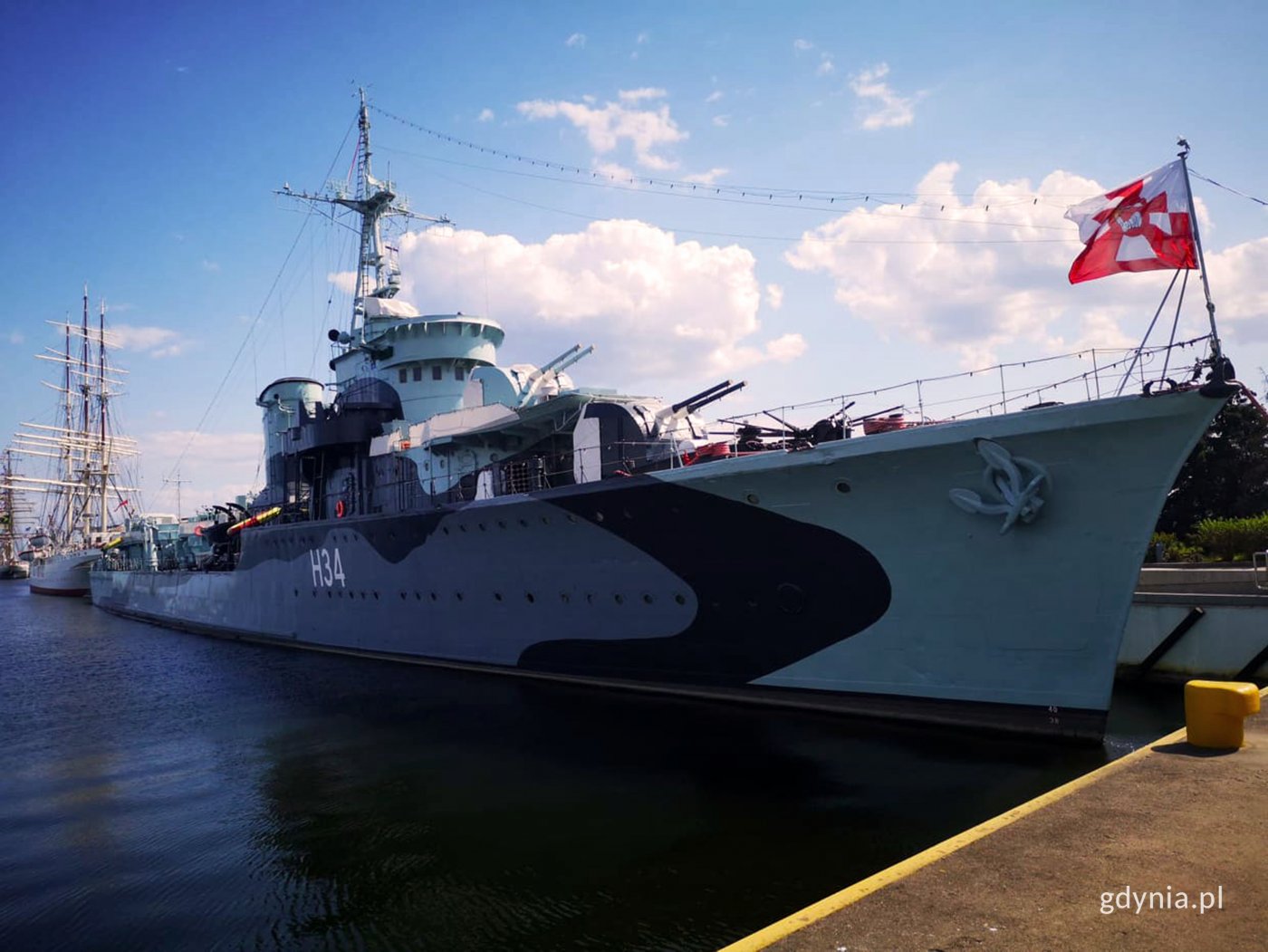 Tego dnia będzie można za darmo zwiedzić flagową gdyńską atrakcję, czyli okręt-muzeum ORP „Błyskawica” zacumowany przy alei Jana Pawła II/fot. Karolina Szypelt