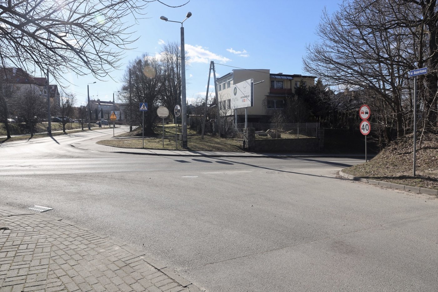 skrzyżowanie ulic Wiczlińskiej, Miętowej i Koperkowej