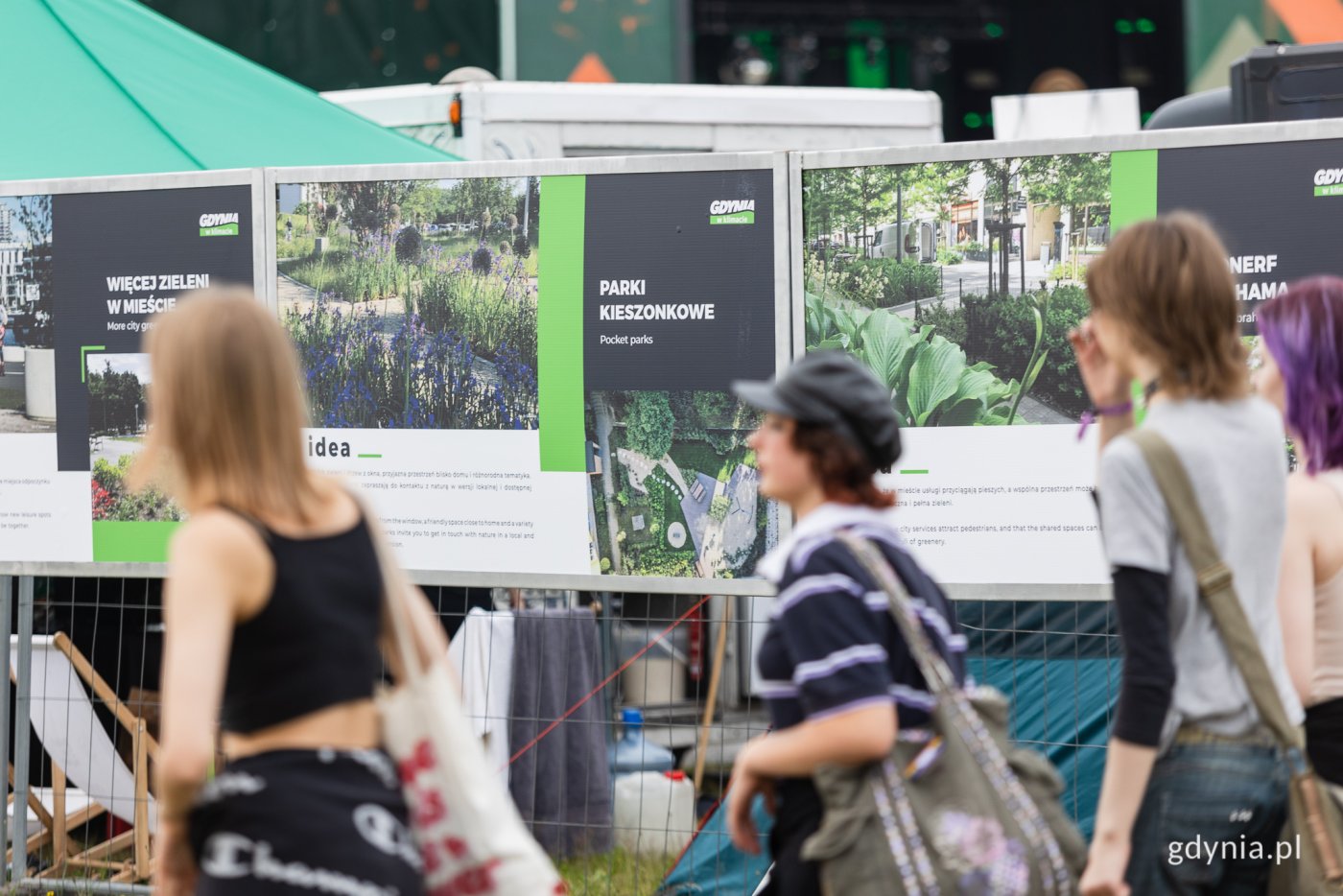 Wystawa „Gdynia w klimacie” na Open'er Festivalu // fot. Karol Stańczak