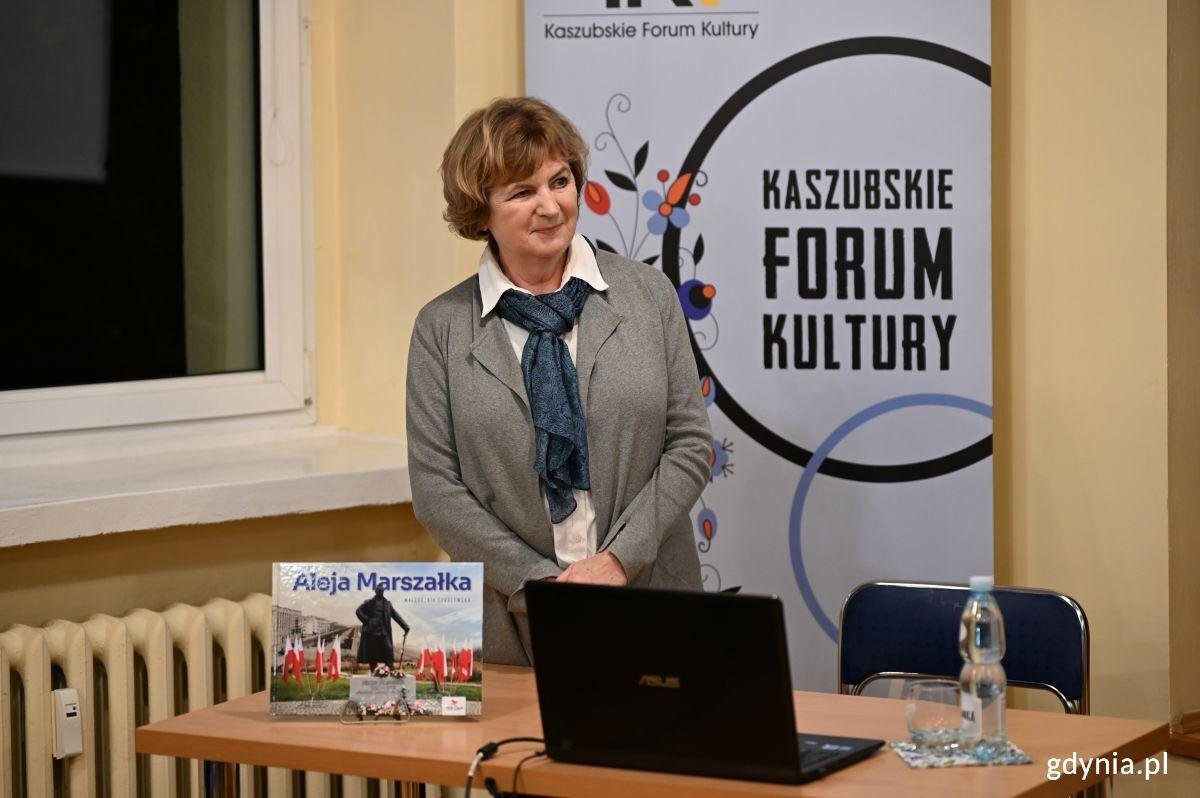 W Kaszubskim Forum Kultury w Gdyni Małgorzata Sokołowska zaprezentowała swoją najnowszą książkę „Aleja Marszałka”, poświęconą historii jednej z najbardziej rozpoznawalnych ulic miasta (fot. Waldemar Ulanowski)