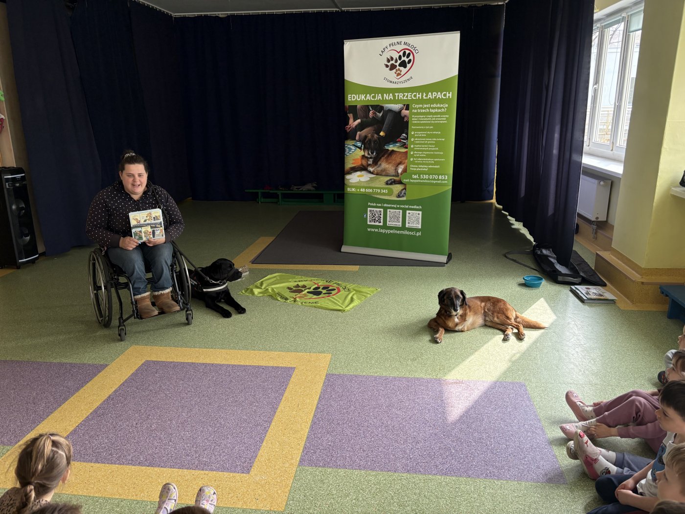 W Przedszkolu nr 19 w Gdyni odbyły się warsztaty z dostępności (fot. Wiktoria Kargul/Artur Kukiełko)