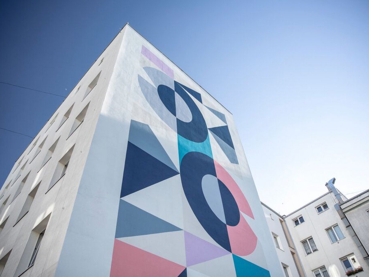 Mural na budynku w Gdyni - jeden z dziesiątków projektów zrealizowanych przez stowarzyszenie Traffic Design, fot. Traffic Design