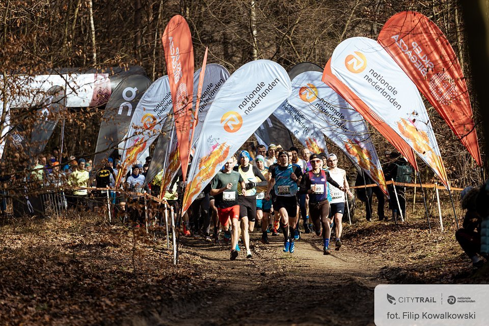 Start biegu City Trail z Nationale-Nederlanden w Gdyni (fot.Filip Kowalkowski)