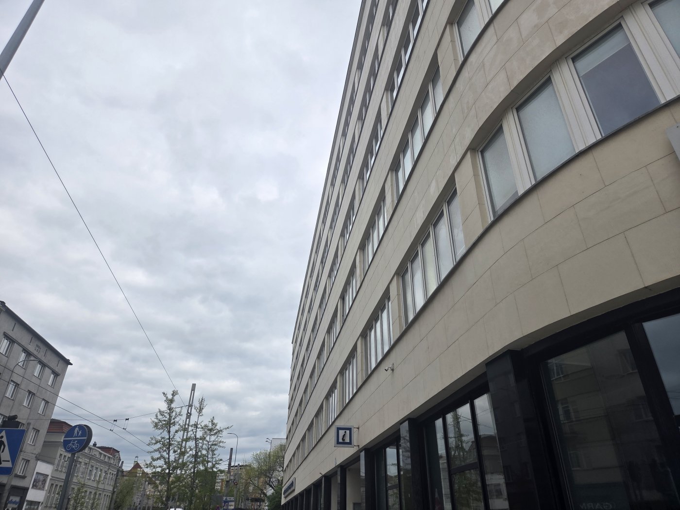 Wnioski o bezpłatny audyt można składać osobiście – w punkcie programu „Czyste Powietrze” przy ul. 10 Lutego 24, do 29 maja 2026 r. (fot. Magda Dosz)