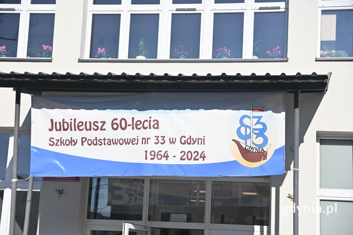 Szkoła Podstawowa nr 33 w Gdyni obchodzi jubileusz 60-lecia (fot. Jakub Winiewski)