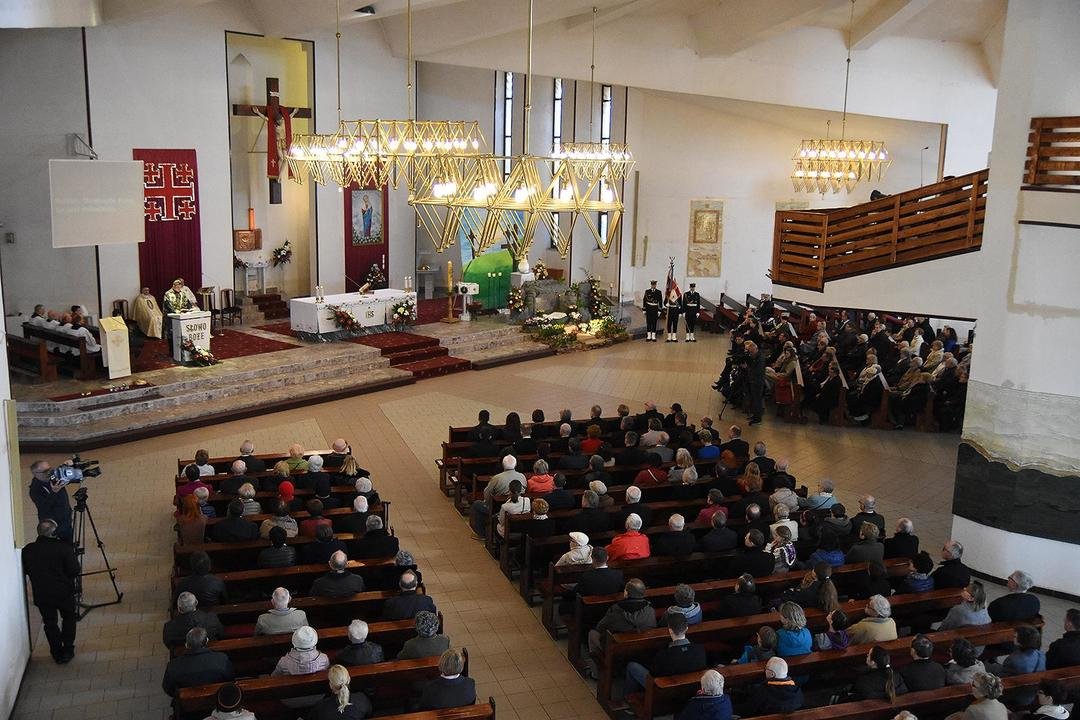 Społeczne obchody 8. rocznicy katastrofy smoleńskiej // fot. Michał Puszczewicz
