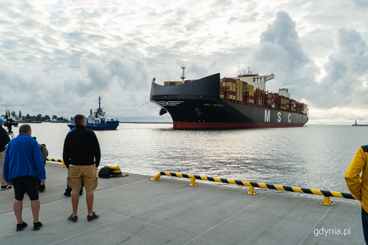 MSC Venice (na zdjęciu) to największy statek w historii Portu Gdynia (fot. Kamil Złoch)