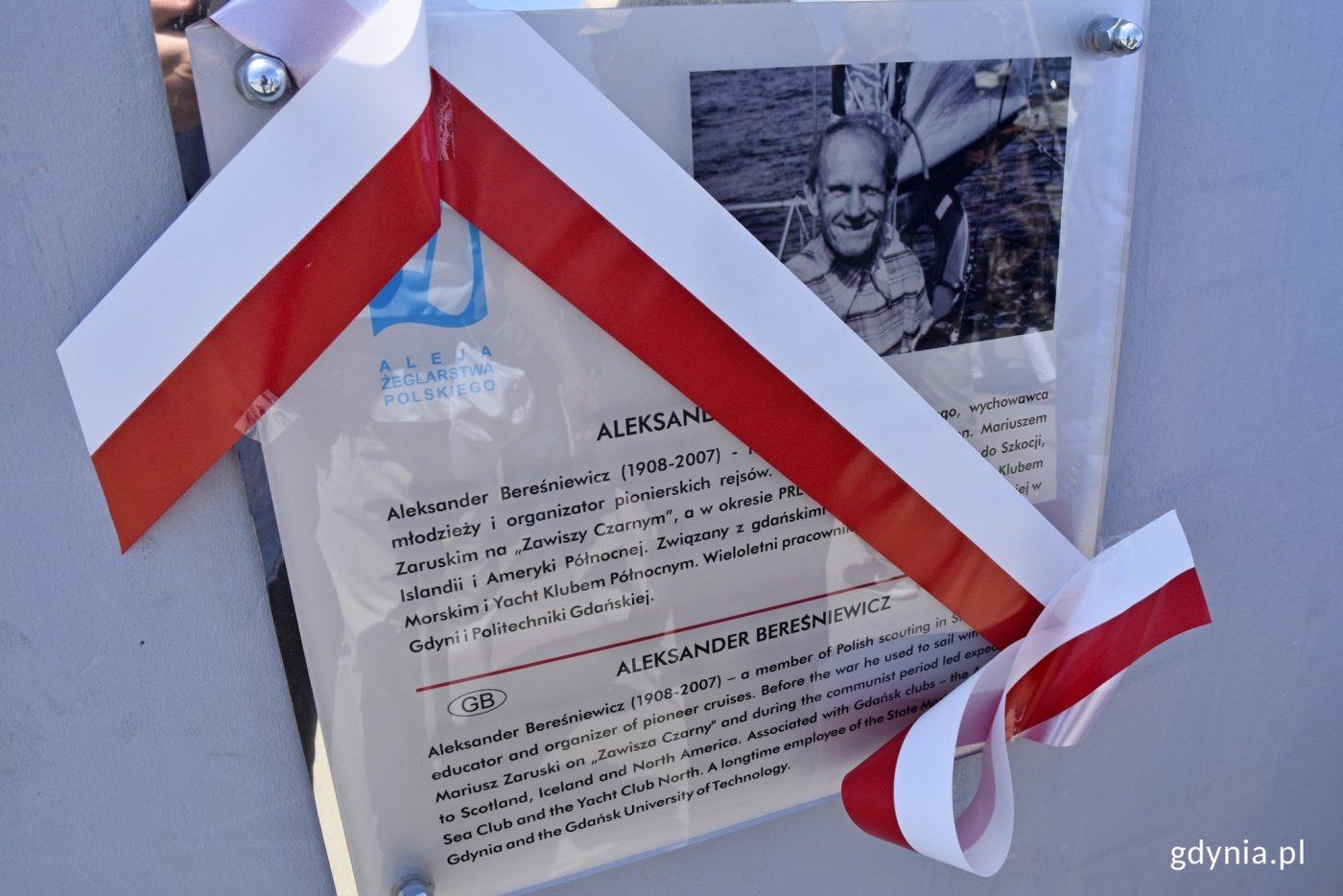 W Alei Żeglarstwa Polskiego odsłonięto tablicę Aleksandra Bereśniewicza // fot. Paweł Kukla