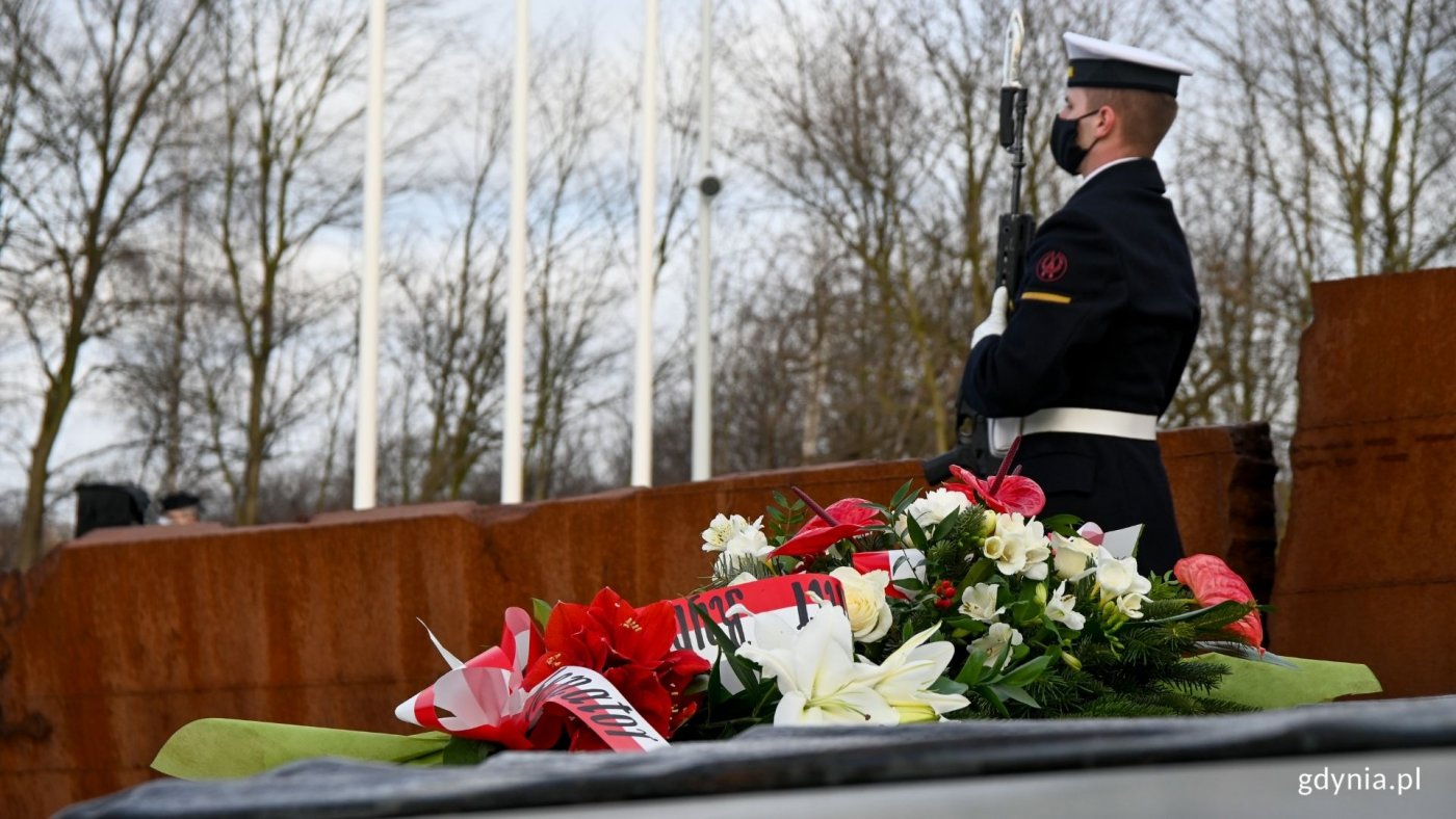 Oficjalne uroczystości z okazji Narodowego Dnia Pamięci Żołnierzy Wyklętych odbędą się m.in. przy Kwaterze Pamięci na cmentarzu Marynarki Wojennej // fot. Marcin Mielewski