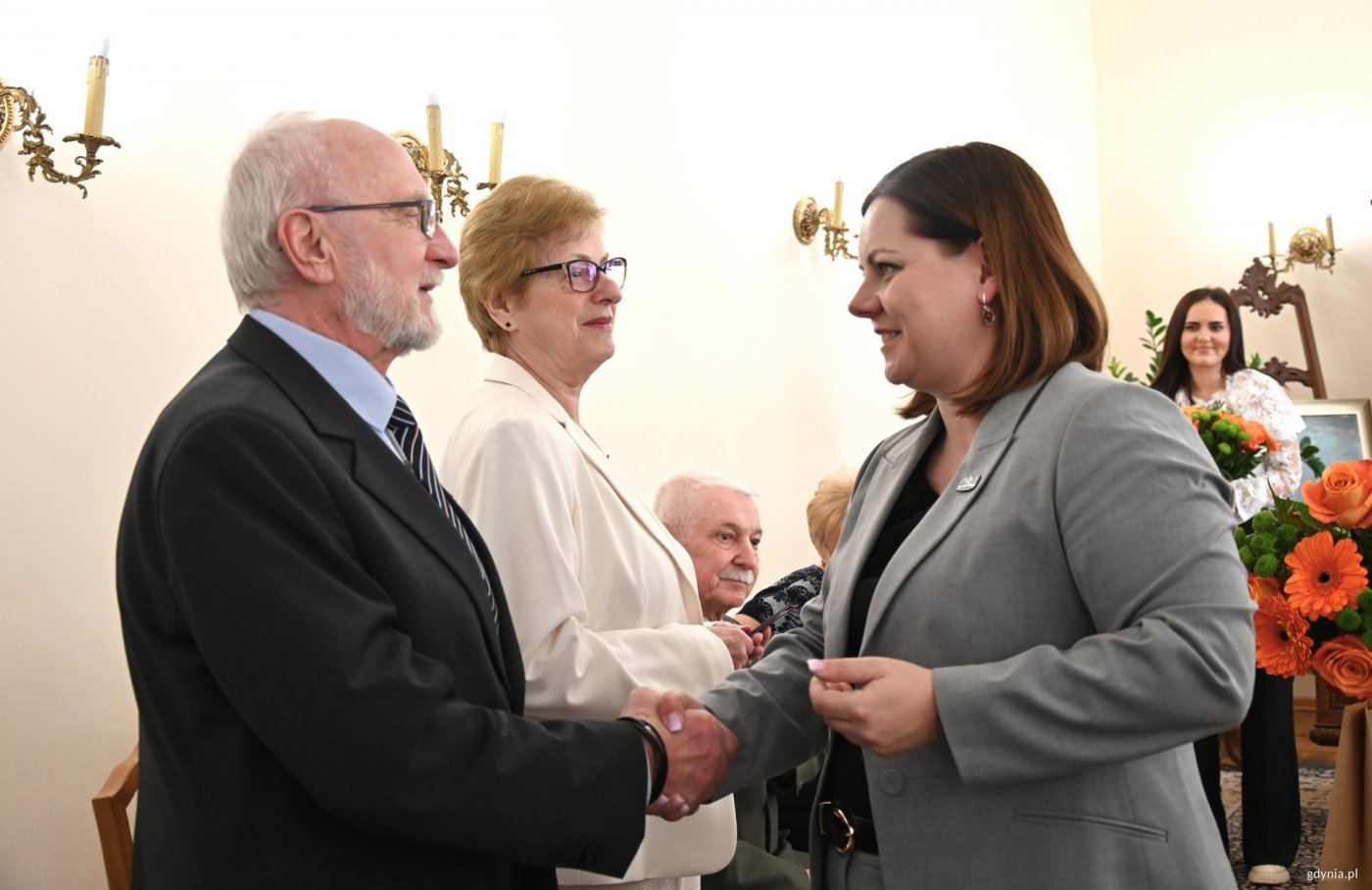 Medale za Długoletnie Pożycie Małżeńskie wręczała prezydent Gdyni Aleksandra Kosiorek (fot. Aneta Marczak)