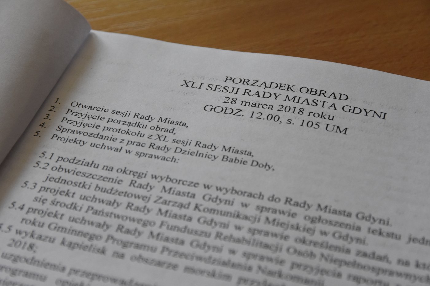 Porządek obrad XLI Sesji Rady Miasta Gdyni // fot. Lechosław Dzierżak