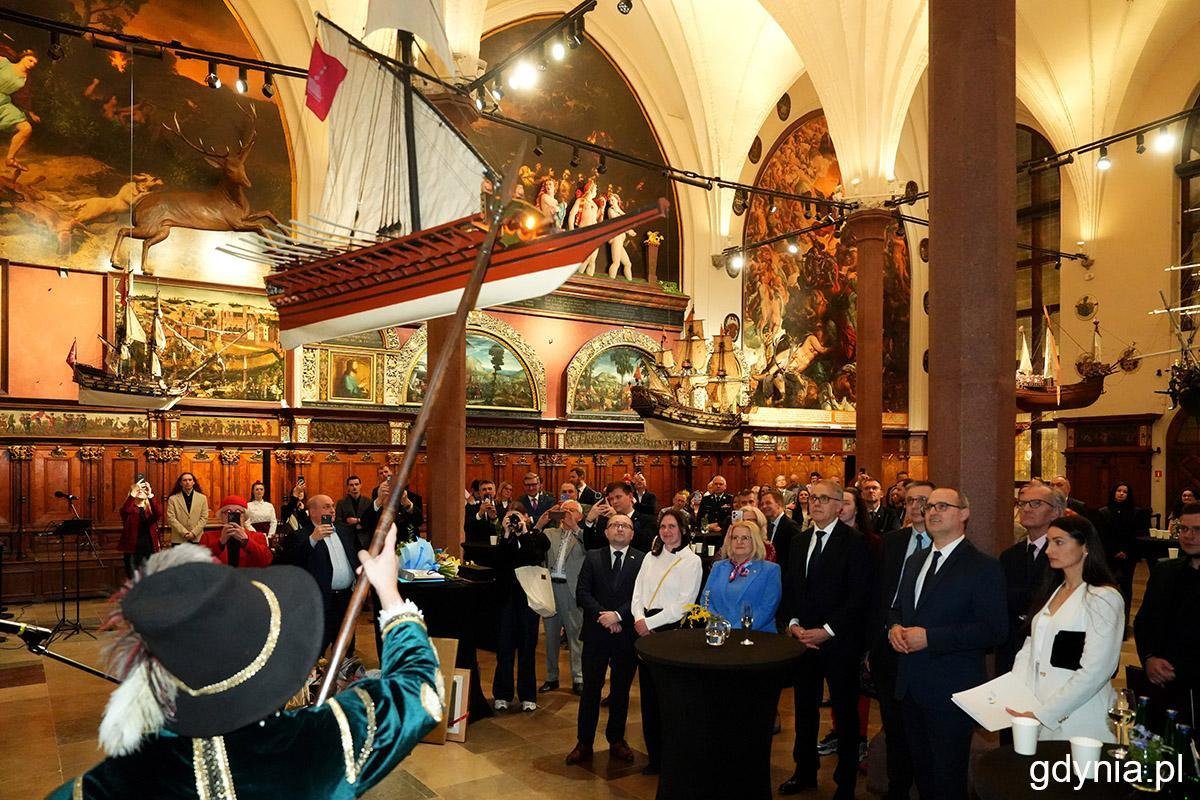 Pożegnanie konsula Ukrainy odbyło w Dworze Artusa w Gdańsku (fot. Mirosław Pieślak)