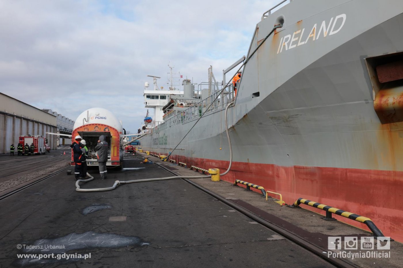 Pierwsze bunkrowanie LNG w gdyńskim porcie - statek „Ireland”, fot. Tadeusz Urbaniak / www.port.gdynia.pl